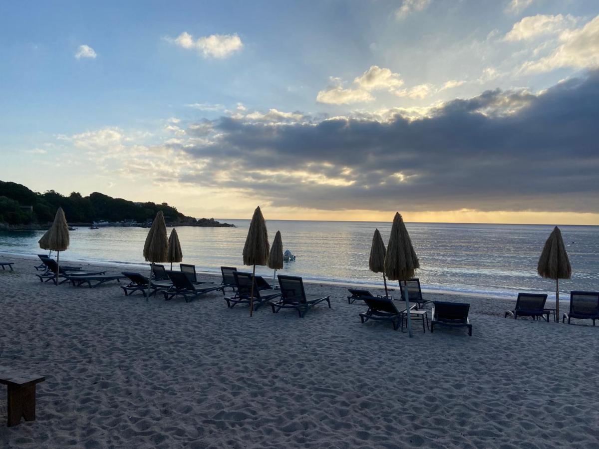 Les Lodges De La Plage U Dragulinu Sari-Solenzara Exteriér fotografie