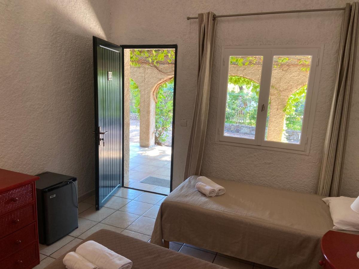 Les Lodges De La Plage U Dragulinu Sari-Solenzara Exteriér fotografie